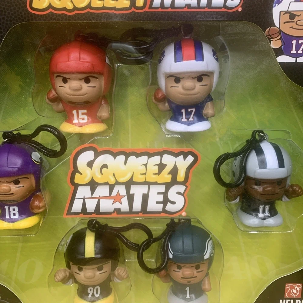 Squeezymates NFL Collector Box Set, 6 Figures New in Box Mahomes,Allen,Watt ++